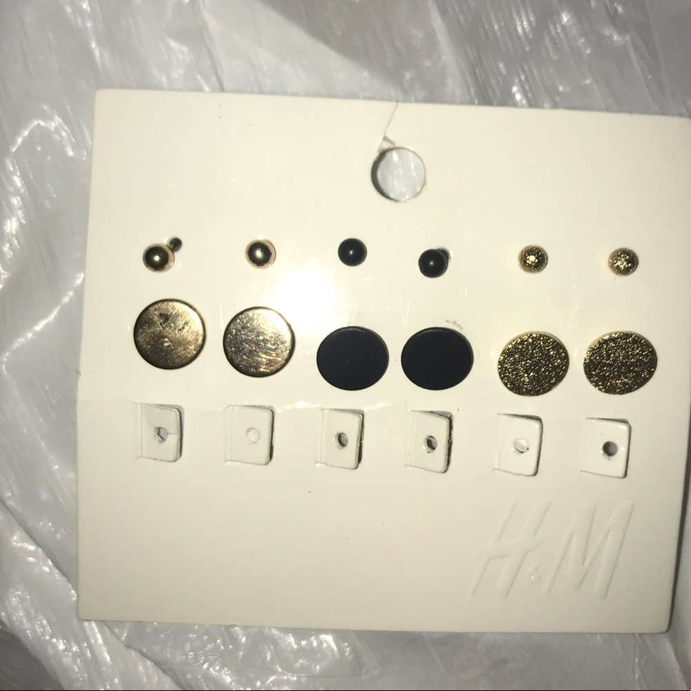 H&M earring set - Picture 3 of 3